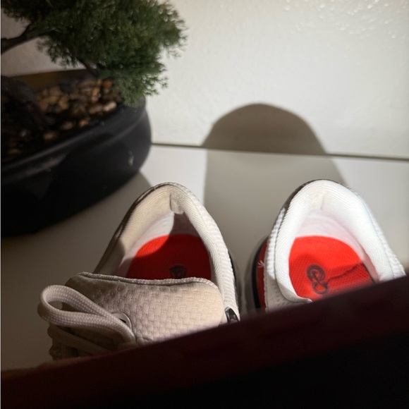 Nike White and Orange Running Shoes - Picture 8 of 8